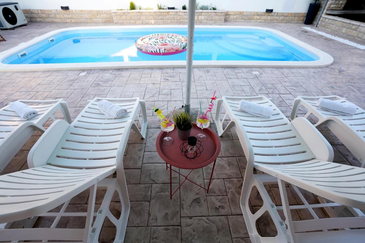 Kaštela Villa Tago With Heated New Pool מראה חיצוני תמונה